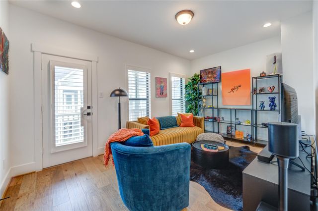 3515 Huntsford Drive, Houston, TX 77008