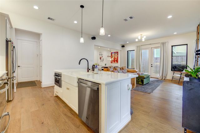 3515 Huntsford Drive, Houston, TX 77008