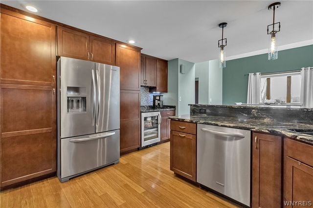 6727 Campbell Boulevard, Pendleton, NY 14094