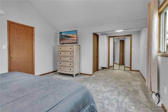 6727 Campbell Boulevard, Pendleton, NY 14094