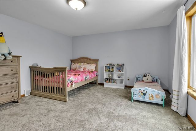 6727 Campbell Boulevard, Pendleton, NY 14094