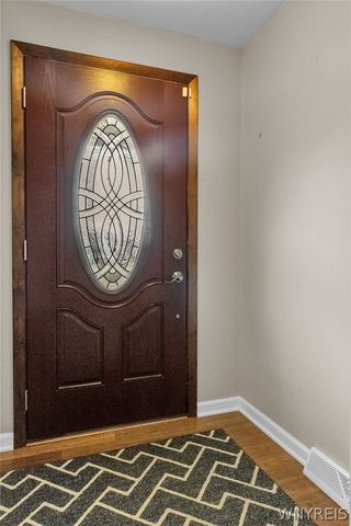 6727 Campbell Boulevard, Pendleton, NY 14094