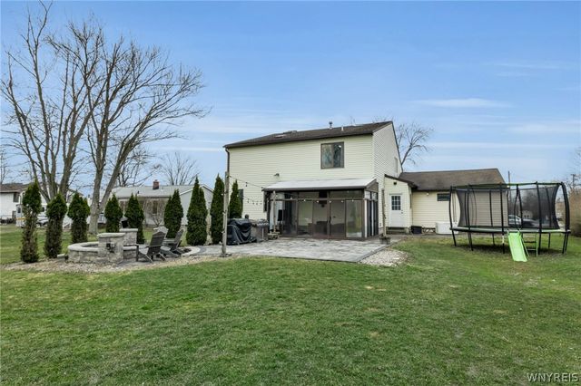 6727 Campbell Boulevard, Pendleton, NY 14094