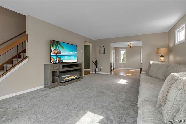 6727 Campbell Boulevard, Pendleton, NY 14094