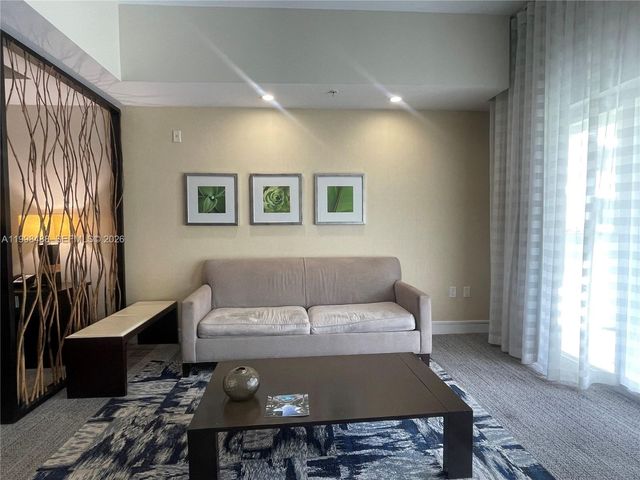 5300 NW 87th Ave 1103, Doral, FL 33178