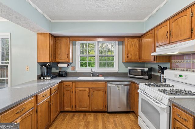 1880 Whispering Willow Way SW, Lilburn, GA 30047