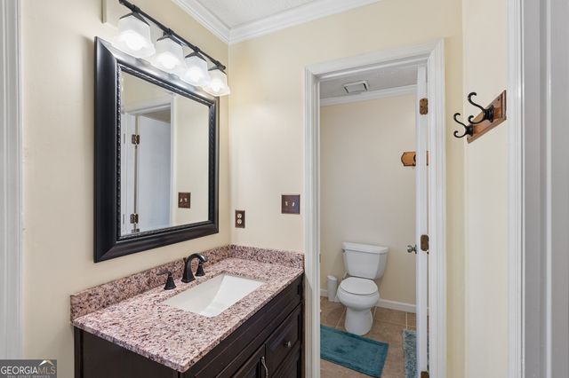 1880 Whispering Willow Way SW, Lilburn, GA 30047