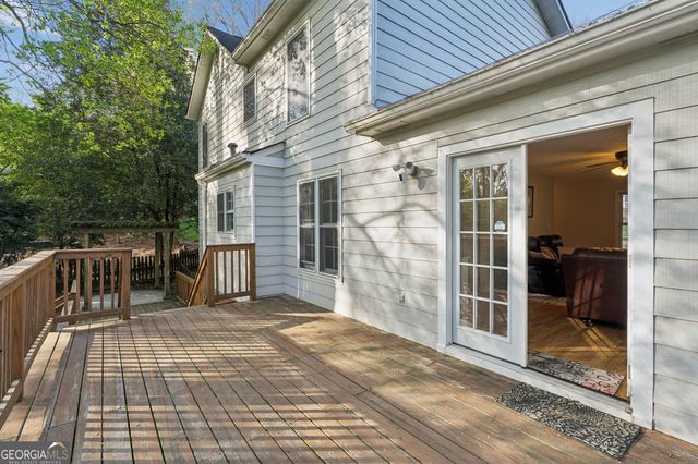 1880 Whispering Willow Way SW, Lilburn, GA 30047