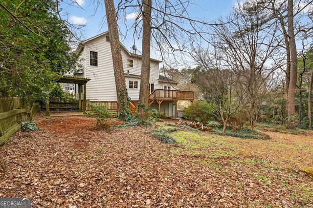 1880 Whispering Willow Way SW, Lilburn, GA 30047