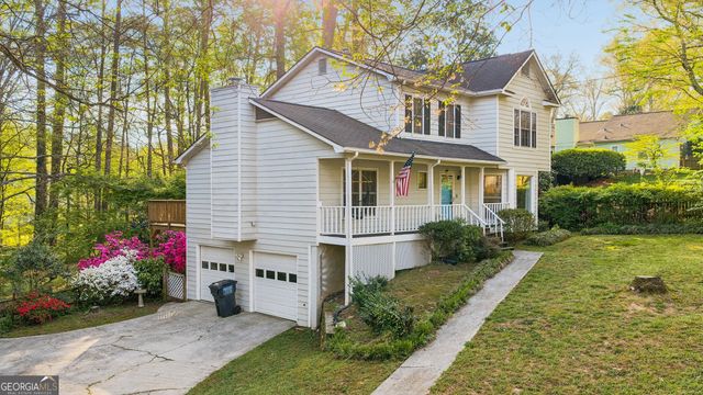 1880 Whispering Willow Way SW, Lilburn, GA 30047