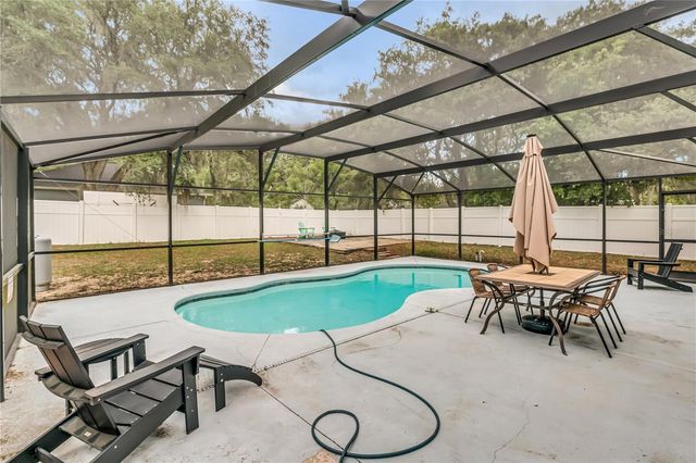 40140 PALM STREET, Lady Lake, FL 32159