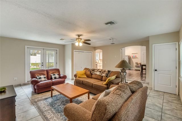 40140 PALM STREET, Lady Lake, FL 32159