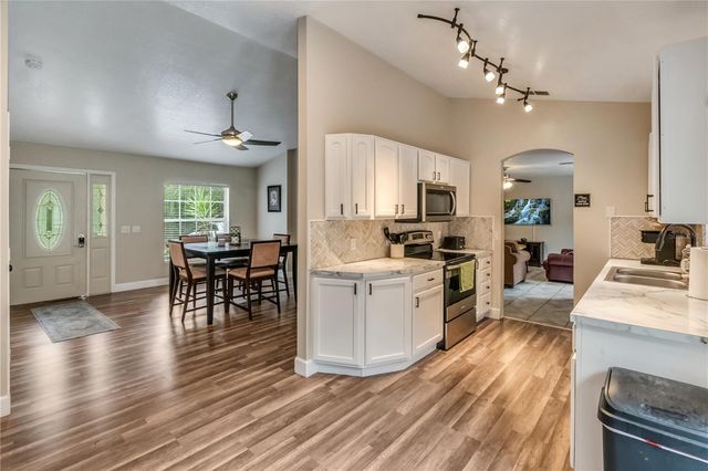 40140 PALM STREET, Lady Lake, FL 32159