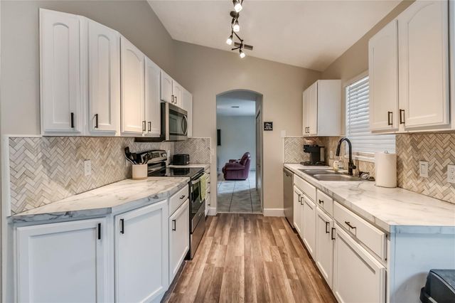 40140 PALM STREET, Lady Lake, FL 32159