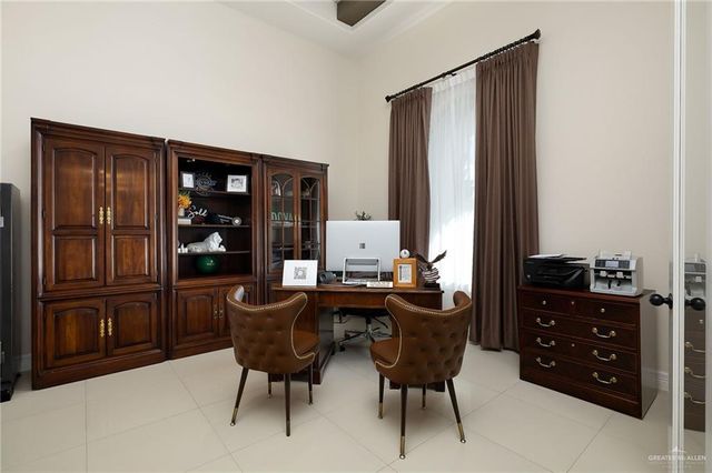 412 Warbler Avenue, Mcallen, TX 78504