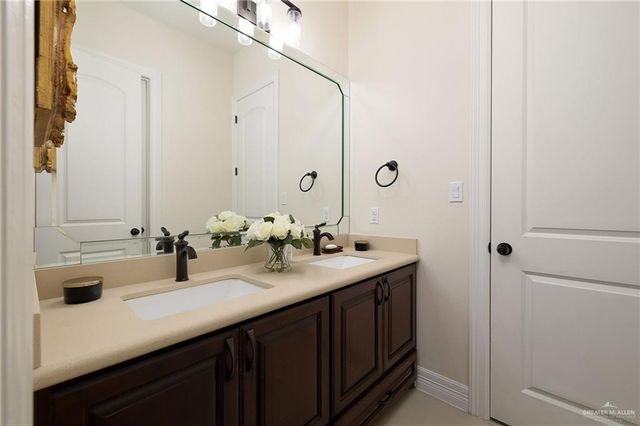 412 Warbler Avenue, Mcallen, TX 78504