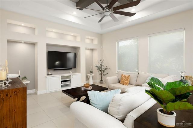 412 Warbler Avenue, Mcallen, TX 78504