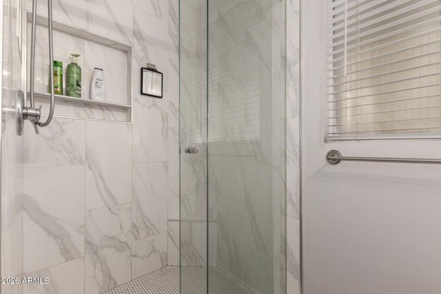 3270 E CAMELBACK Road 213, Phoenix, AZ 85018