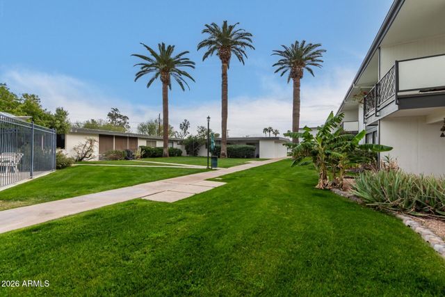 3270 E CAMELBACK Road 213, Phoenix, AZ 85018