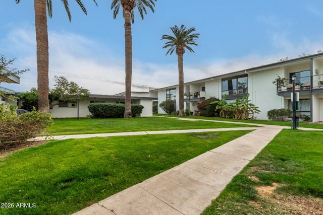 3270 E CAMELBACK Road 213, Phoenix, AZ 85018