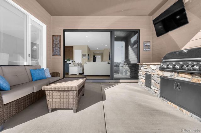 2104 Bellcove Drive, Castle Pines, CO 80108