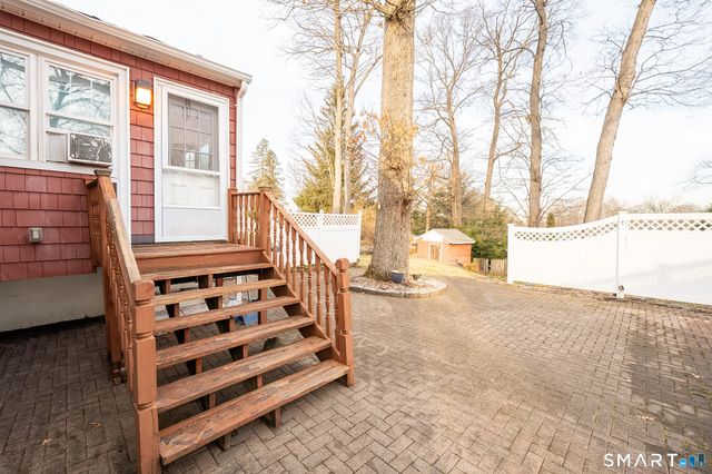 20 Oak Ridge Gate, Danbury, CT 06810