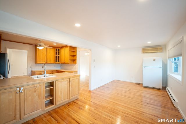 20 Oak Ridge Gate, Danbury, CT 06810