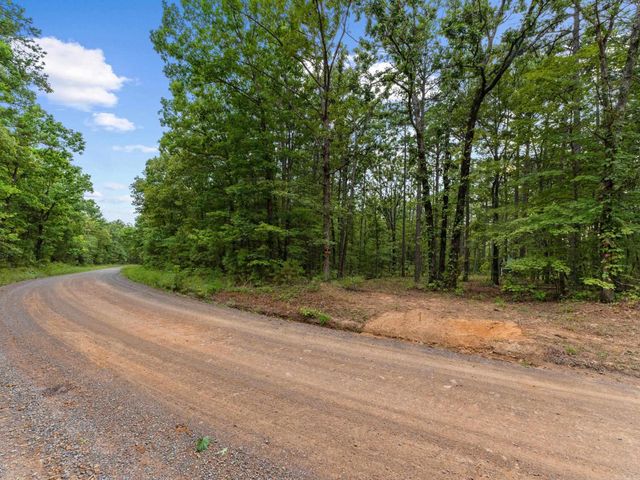 2190 Plant Church Road, Clinton, AR 72031