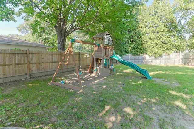 17305 Fergus Drive, South Bend, IN 46635