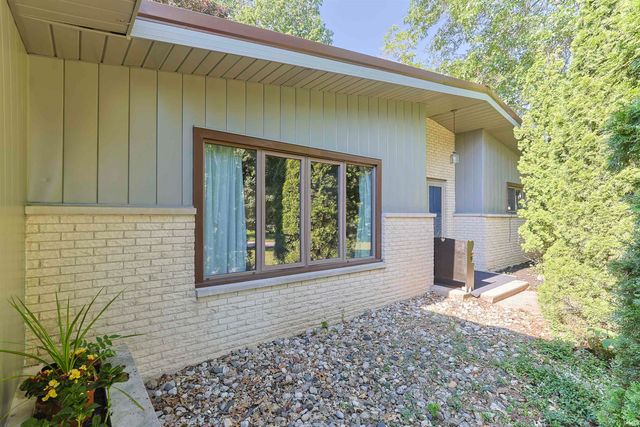 17305 Fergus Drive, South Bend, IN 46635