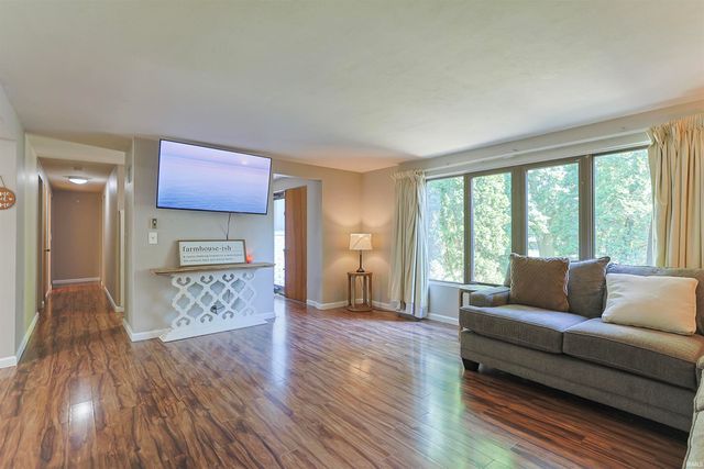 17305 Fergus Drive, South Bend, IN 46635