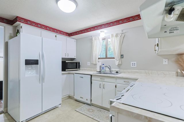 17305 Fergus Drive, South Bend, IN 46635