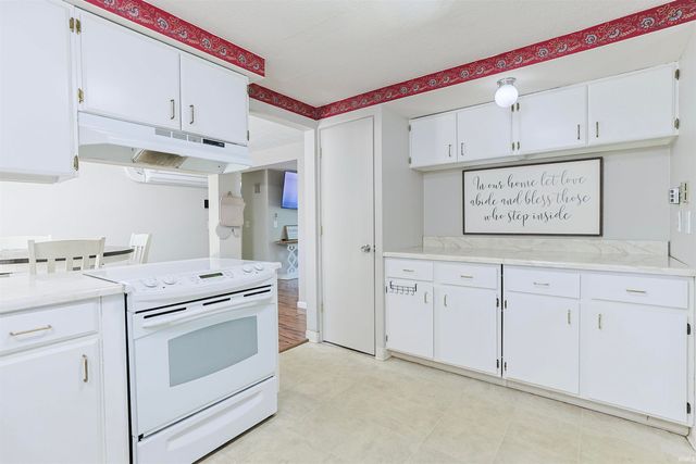17305 Fergus Drive, South Bend, IN 46635