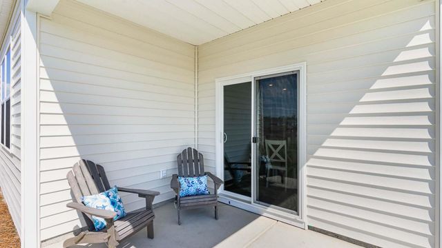 689 Grateful Dr., Little River, SC 29566