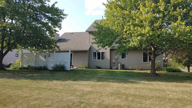 8929 DUNMORE Lane, Fort Wayne, IN 46804