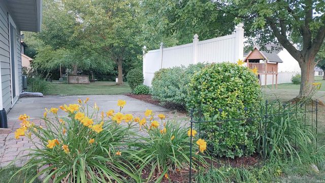 8929 DUNMORE Lane, Fort Wayne, IN 46804