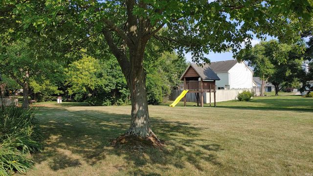 8929 DUNMORE Lane, Fort Wayne, IN 46804