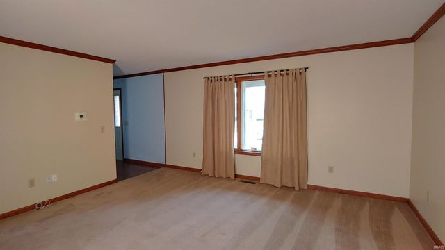 8929 DUNMORE Lane, Fort Wayne, IN 46804