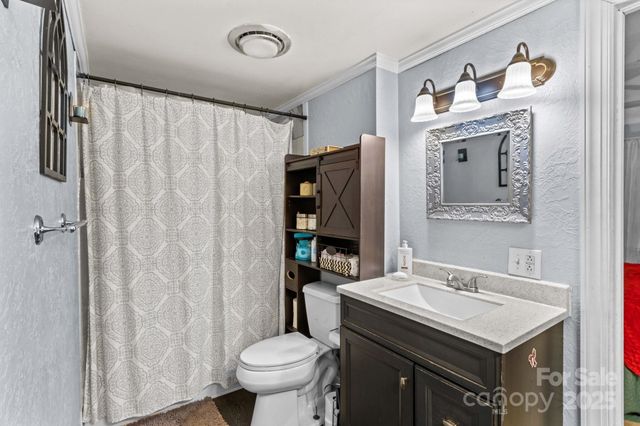 131 Loop Street, Mocksville, NC 27028