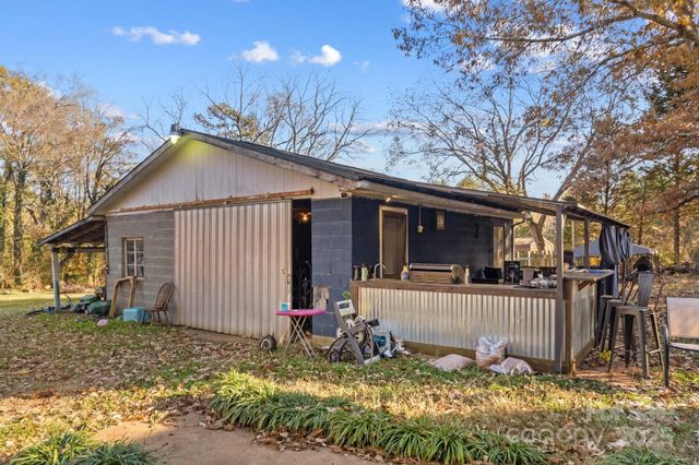 131 Loop Street, Mocksville, NC 27028