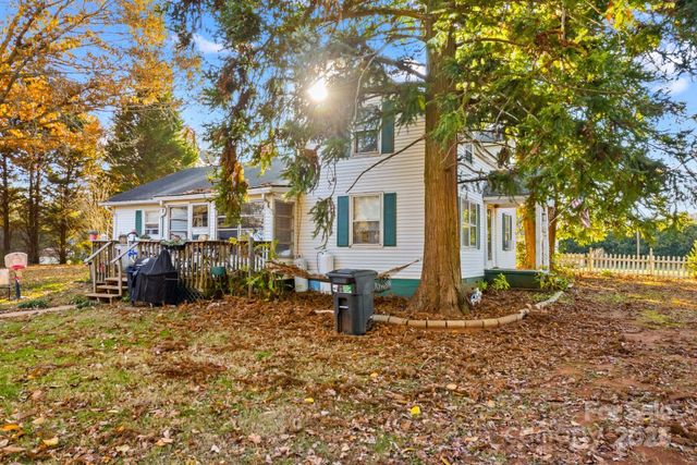 131 Loop Street, Mocksville, NC 27028