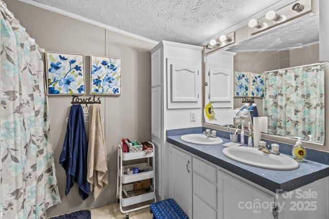 131 Loop Street, Mocksville, NC 27028