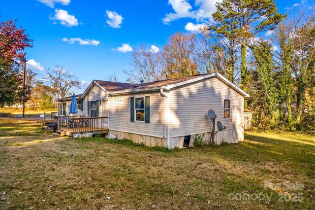 131 Loop Street, Mocksville, NC 27028