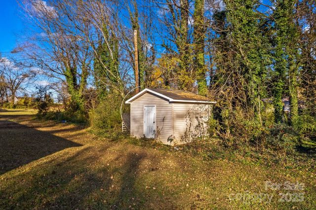 131 Loop Street, Mocksville, NC 27028