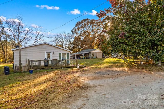 131 Loop Street, Mocksville, NC 27028