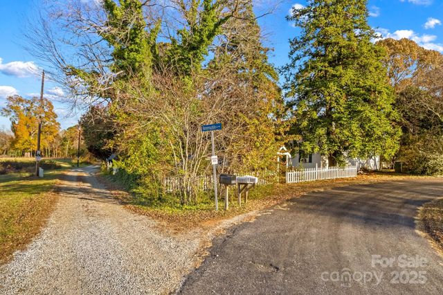 131 Loop Street, Mocksville, NC 27028