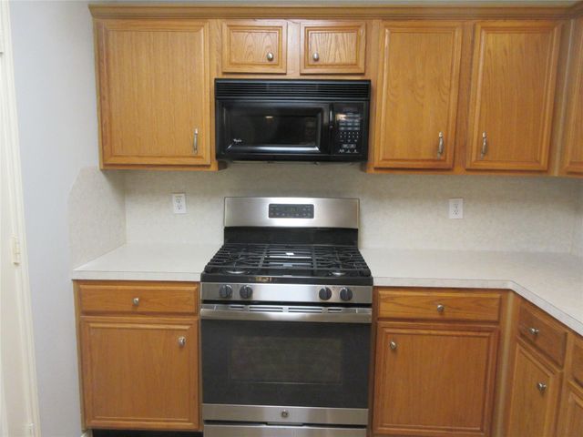 28806 Ashbrook Lane, Magnolia, TX 77355