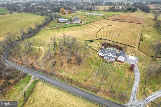 15718 OLD WATERFORD RD, Paeonian Springs, VA 20129