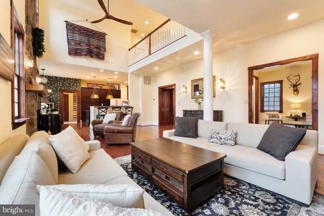 15718 OLD WATERFORD RD, Paeonian Springs, VA 20129