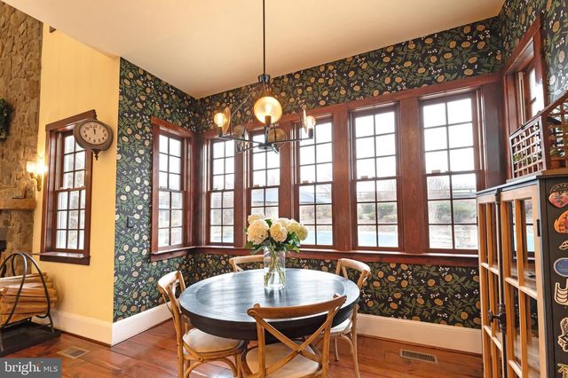 15718 OLD WATERFORD RD, Paeonian Springs, VA 20129